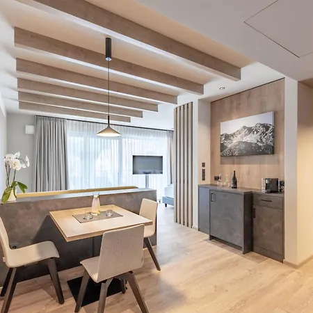 Villa Hubertus Luxuria Nova Suites - Adults friendly-2